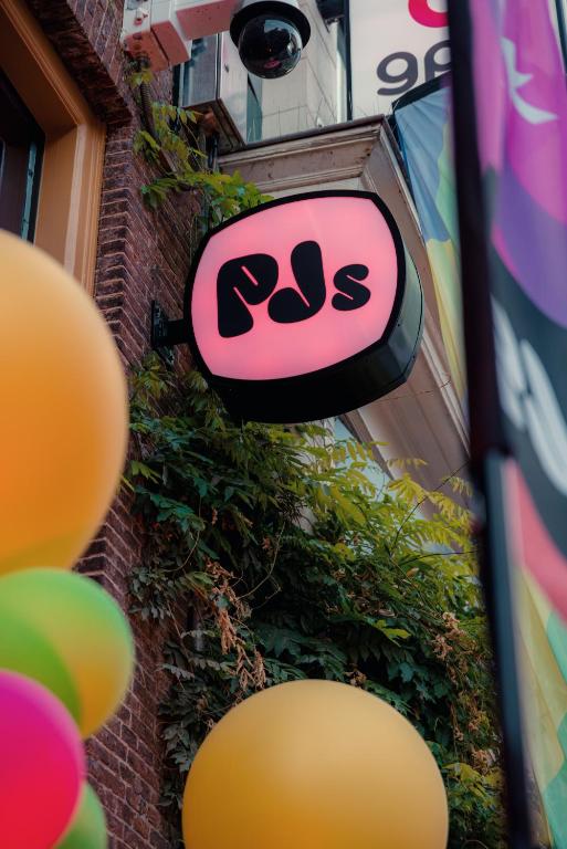 Certifikát, hodnocení, plakát nebo jiný dokument vystavený v ubytování PJs Hostel