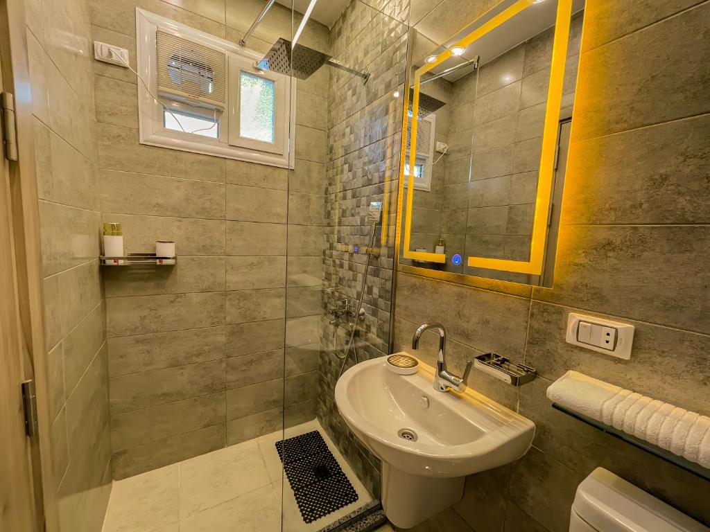 Holy Sheet Plus - Boutique Hotel - 6