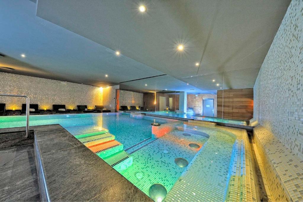DV Chalet Boutique Hotel & Spa, Madonna di Campiglio — foto della struttura 3