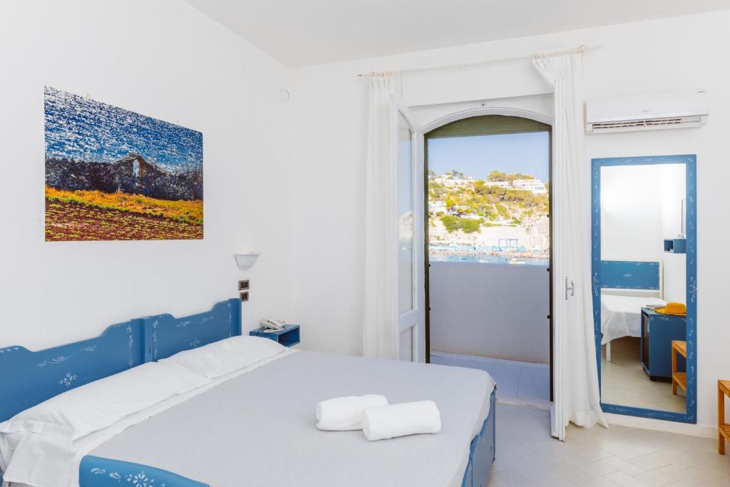 Hotel La Roccia - Quarto Triplo Superior
