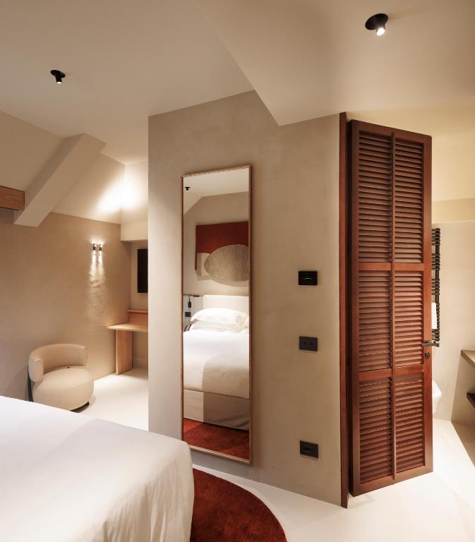 
Premium Double Room with Balcony and Sea View
