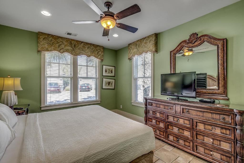 North Beach Resort & Villas - Three-Bedroom House