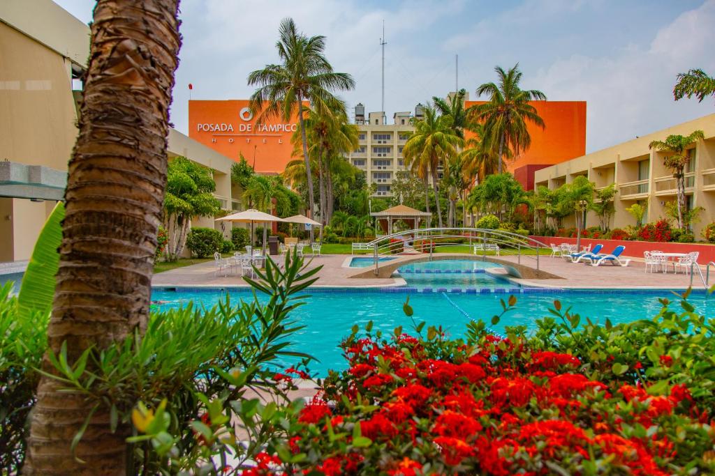 Swimmingpoolen hos eller tæt på Posada de Tampico