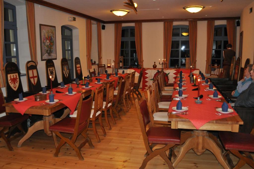 Restaurace v ubytování Hotel & Restaurant Schaumburger Ritter, Rinteln