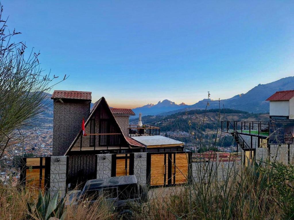 Landskap semula jadi dekat dengan lodge