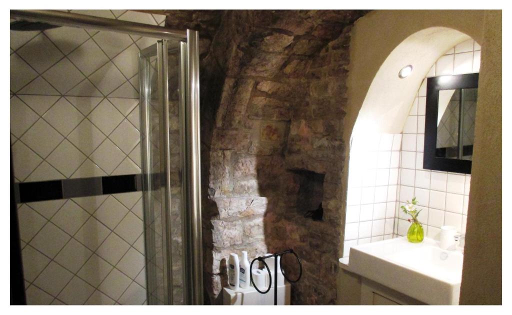 Koupelna v ubytování Vico Del Poeta