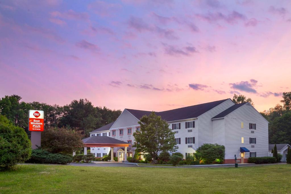 Best Western Plus Berkshire Hills Inn and Suites