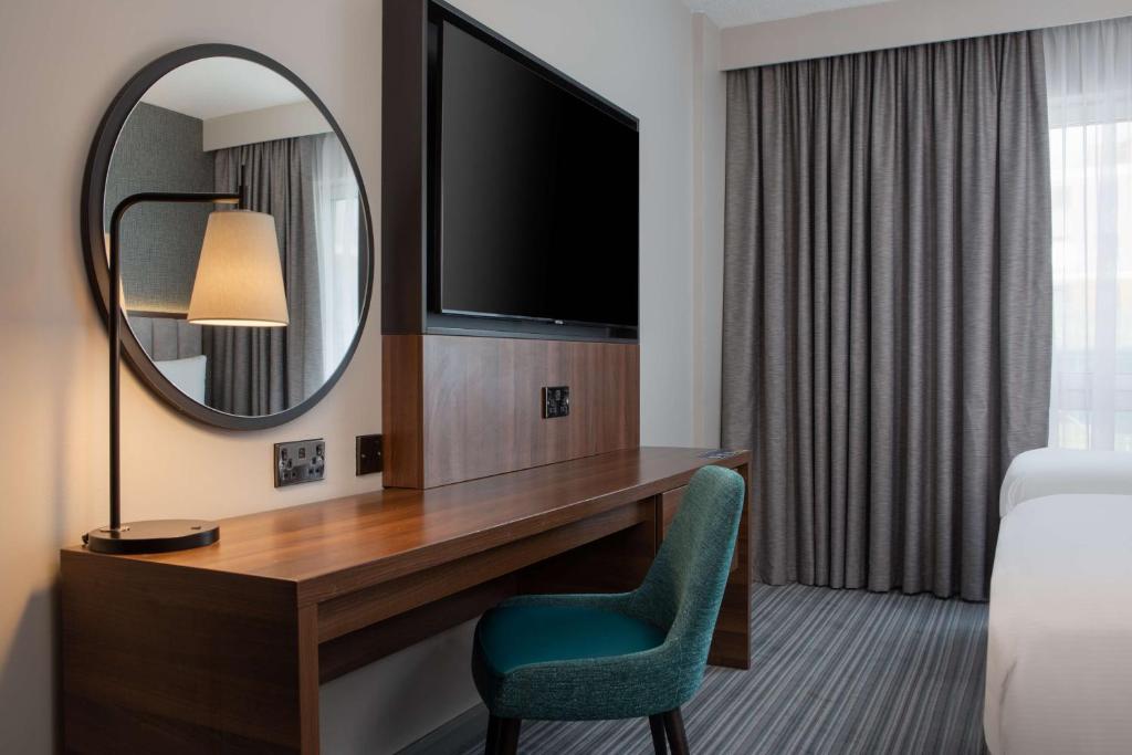 DoubleTree by Hilton London Chelsea - Double Room With Single Bed