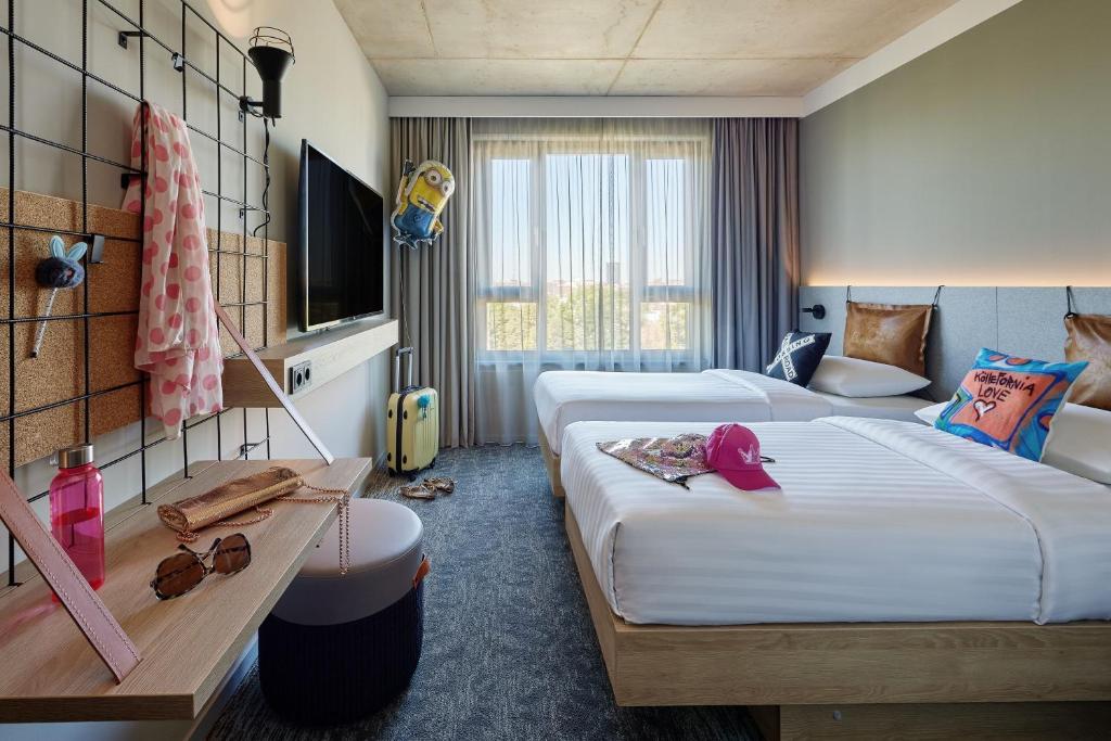 Moxy Cologne Muelheim - Resim 11