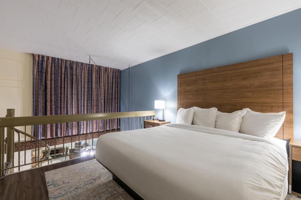 Altoona Grand Hotel photo