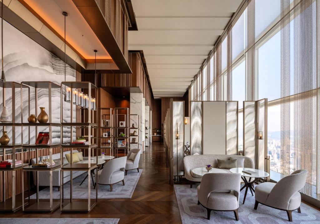 Posezení v ubytování Mandarin Oriental, Shenzhen