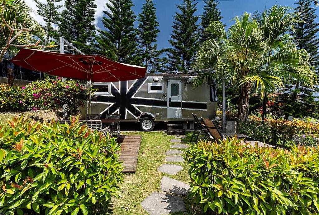 Tudor Dynasty Homestay - Caravan
