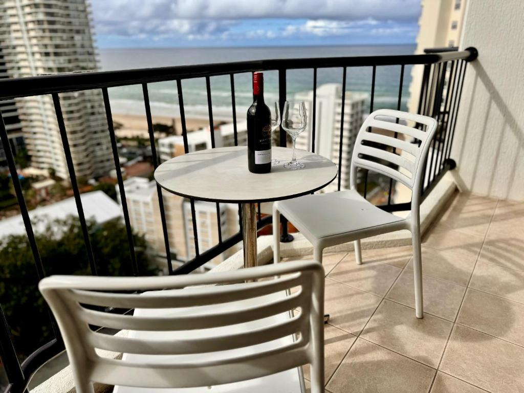 Mantra On View 18th Floor Beachside With Spa - Resim 13