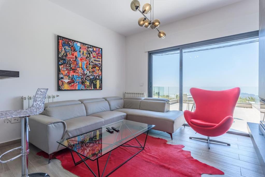 Posezení v ubytování Faqra -2BR Hideout