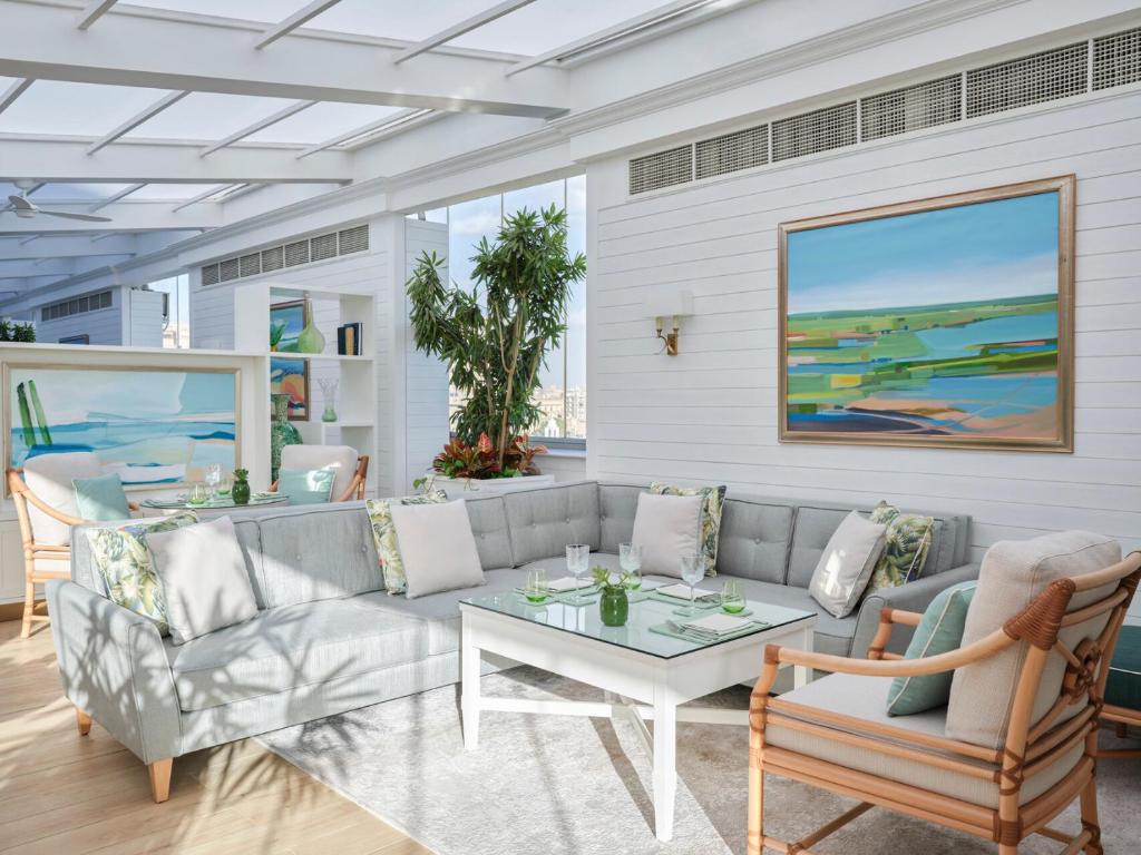 Four Seasons Hotel Cairo at Nile Plaza - 8