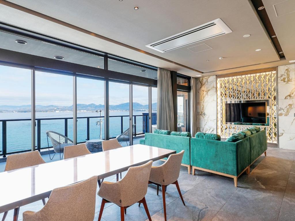 FIVE SPRING RESORT THE SHIRAHAMA（白浜町）：（最新料金：2025年）