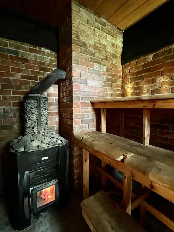 Fotografie z fotogalerie ubytování Lakeside cabin with saunas, hot-tub options v destinaci Antsla