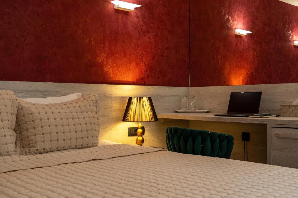 Postel nebo postele na pokoji v ubytování Hotel Dorna