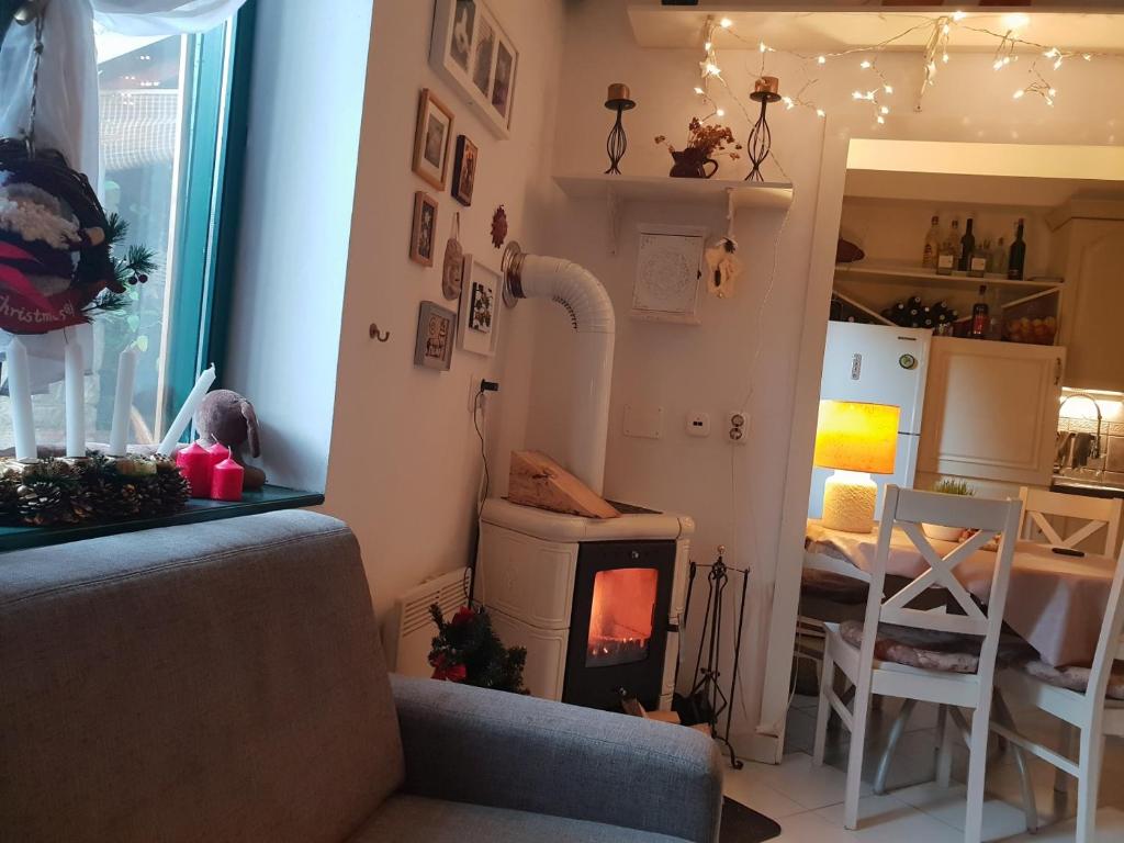 Posedenie v ubytovaní Apartment in Mali Losinj with terrace, air conditioning, WiFi, washing machine 4913-1