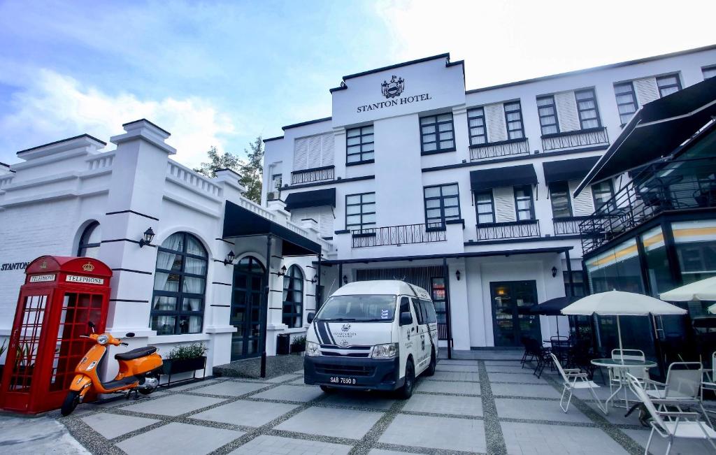 Budova, kde se hotel nachází
