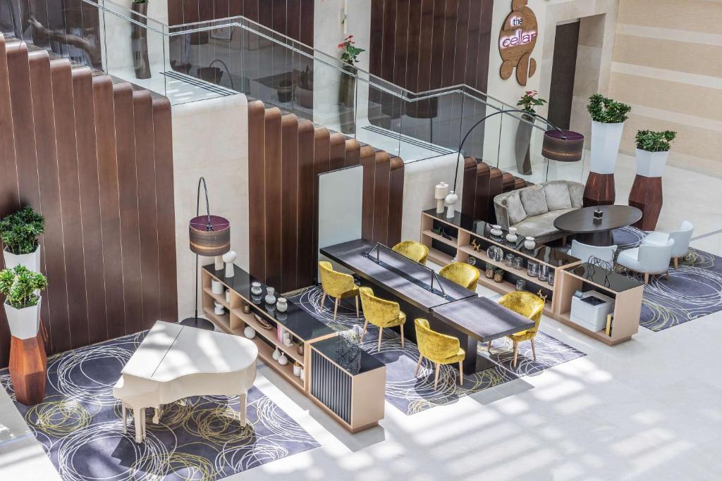 Predel za sedenje v nastanitvi Hyatt Regency Oryx Doha