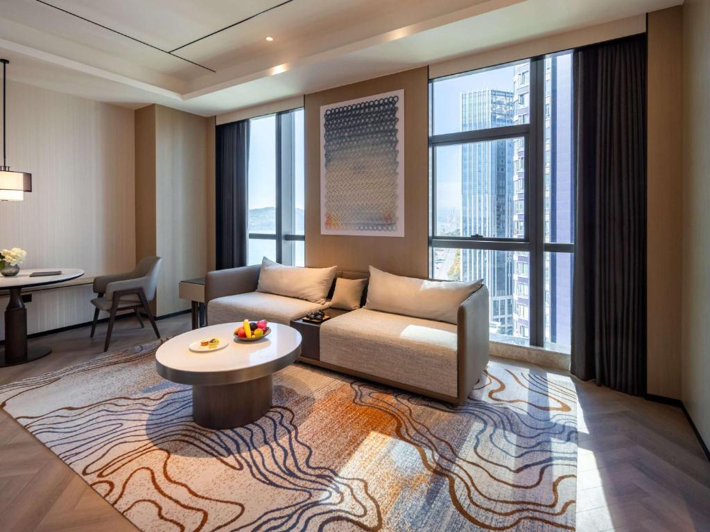 Posezení v ubytování Grand Mercure Yichang Waitan