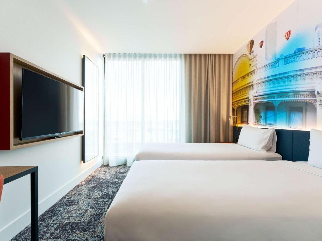 Postel nebo postele na pokoji v ubytování ibis Styles Melbourne Airport