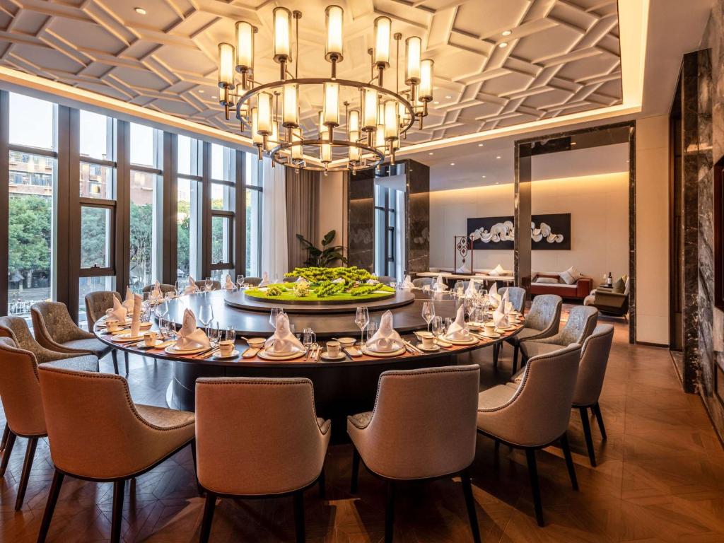Posezení v ubytování Grand Mercure Yichang Waitan