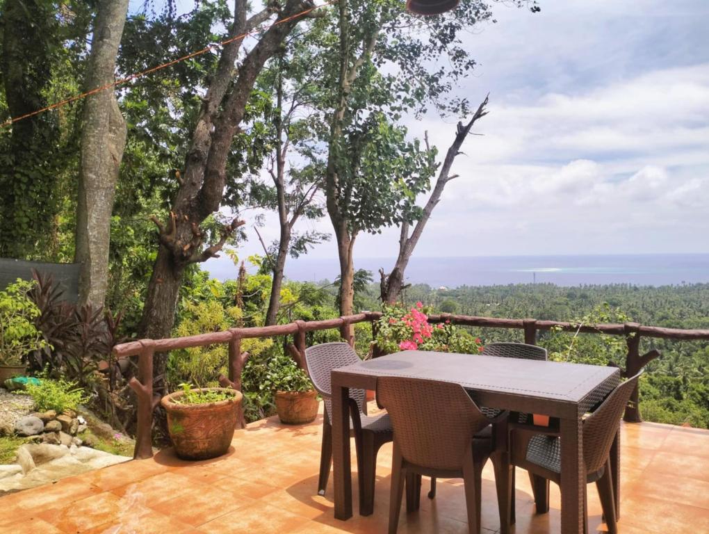 Paesaggio naturale nelle vicinanze della villa
