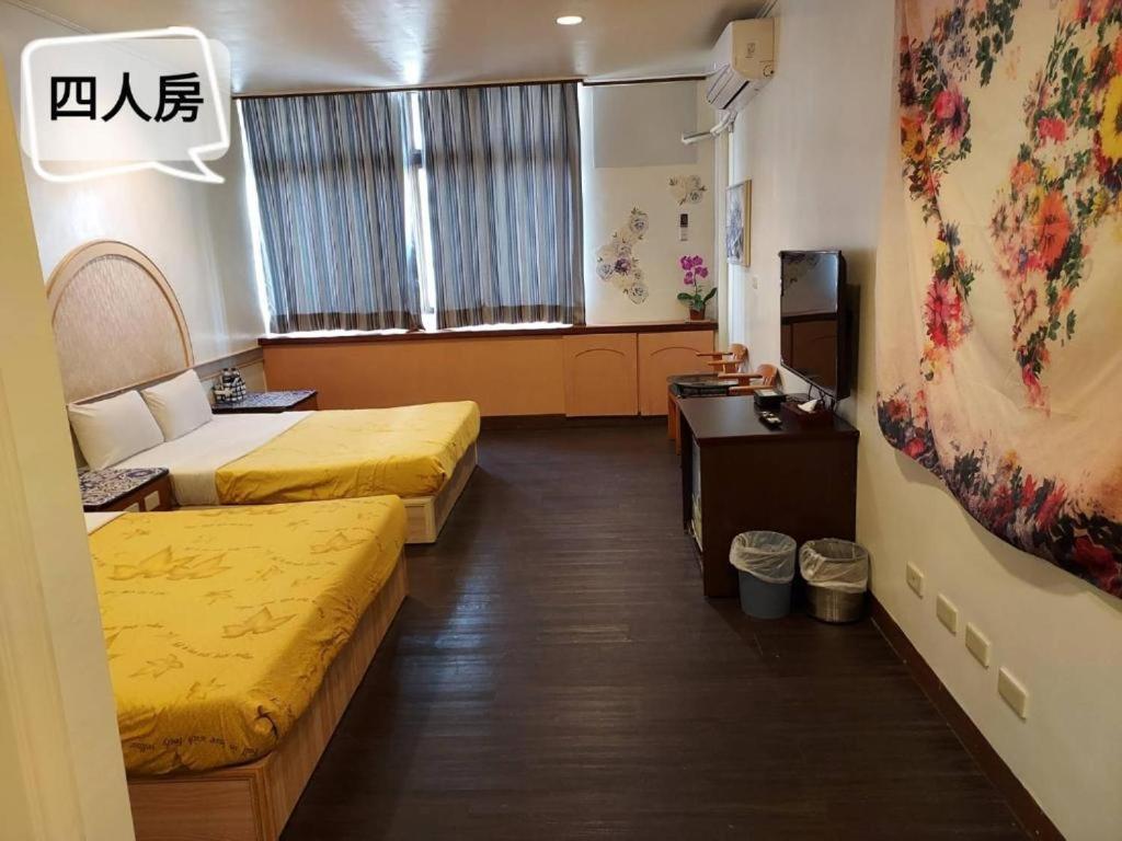 Fu Men Hotel - Standard Quadruple Room