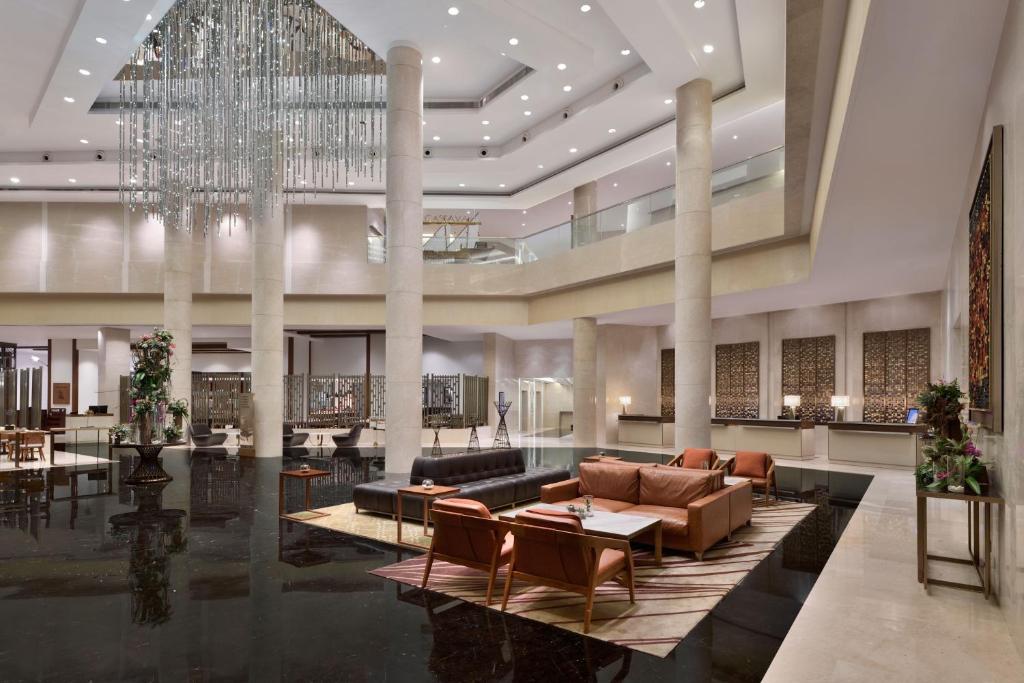 Posezení v ubytování Kochi Marriott Hotel