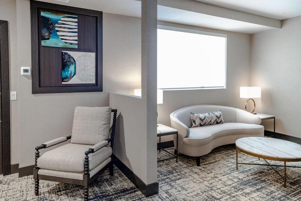 SpringHill Suites by Marriott Chicago Chinatown photo