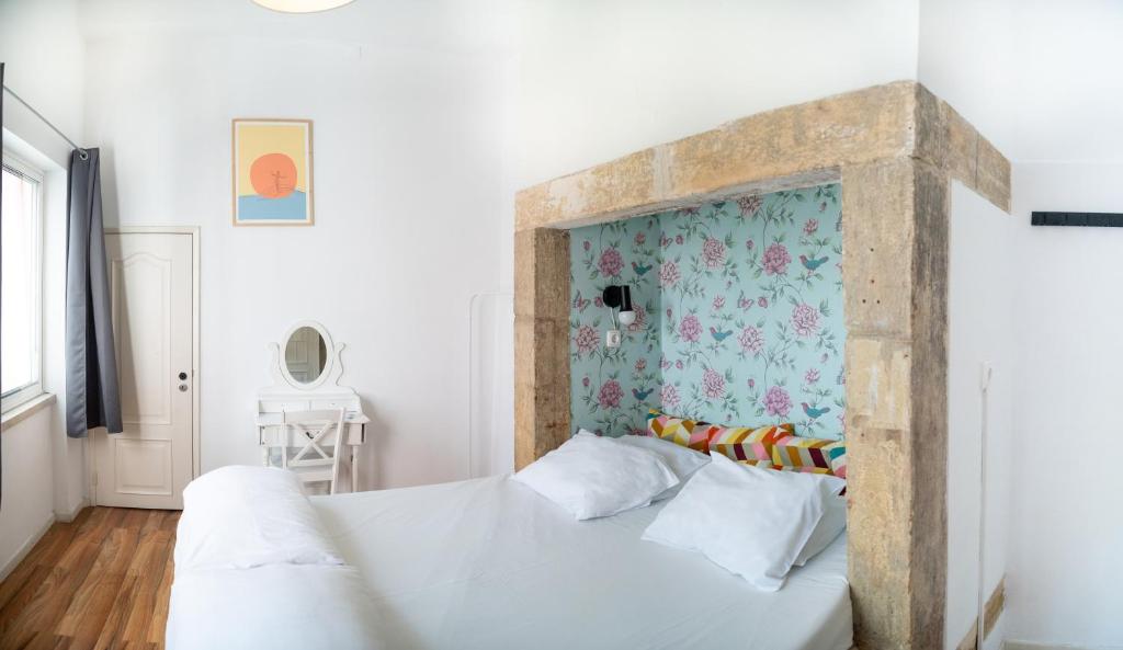 Safestay Lisbon Bairro Alto - 带共用浴室的双人间