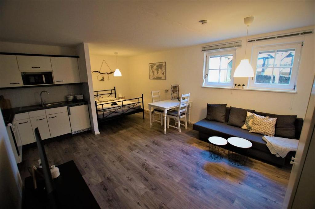 Kuchyň nebo kuchyňský kout v ubytování Gemütliche Wohnung in Wolfegg - Das Tor zum Allgäu