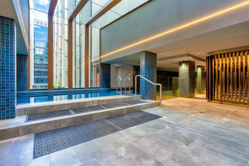 Hồ bơi trong/gần Ideal 2BR Apt in the Heart of Braddon - Hosted by Canstay