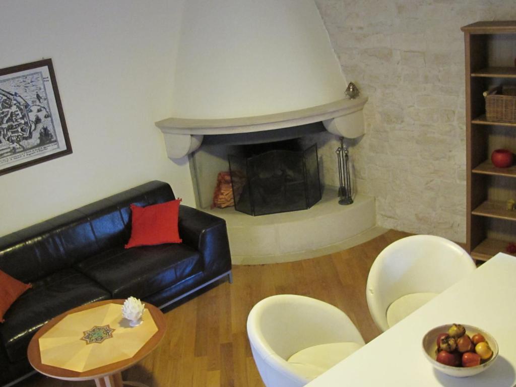 Zdjęcie z galerii obiektu Casa Torre Di Mactheus Petraro w mieście Giovinazzo