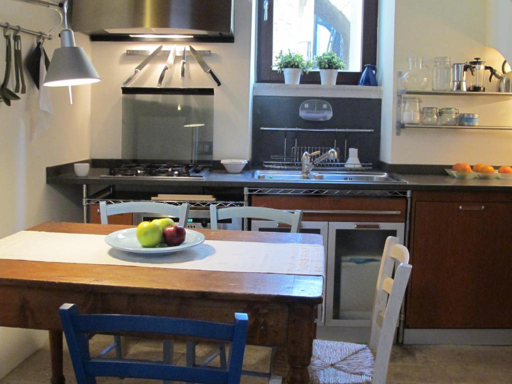 Zdjęcie z galerii obiektu Casa Torre Di Mactheus Petraro w mieście Giovinazzo