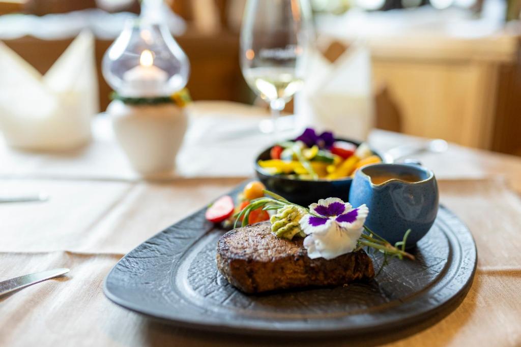 Essen im Hotel oder in der Nähe