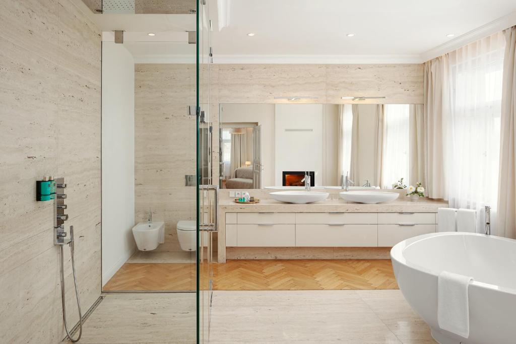 Revolucni Apartments Old Town - 17