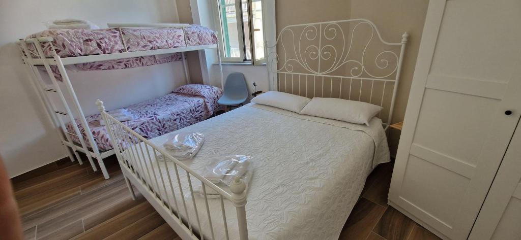 Un Angolo di Casa - Habitación Cuádruple Con Baño Privado