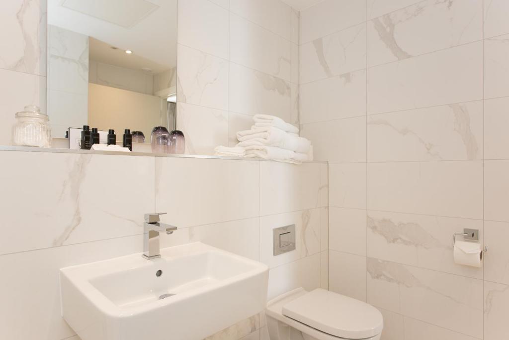Dunalastair Hotel Suites - 