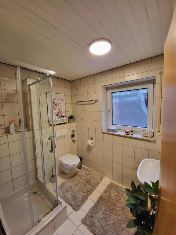 Koupelna v ubytování 2 Zimmer Appartment in Crailsheim