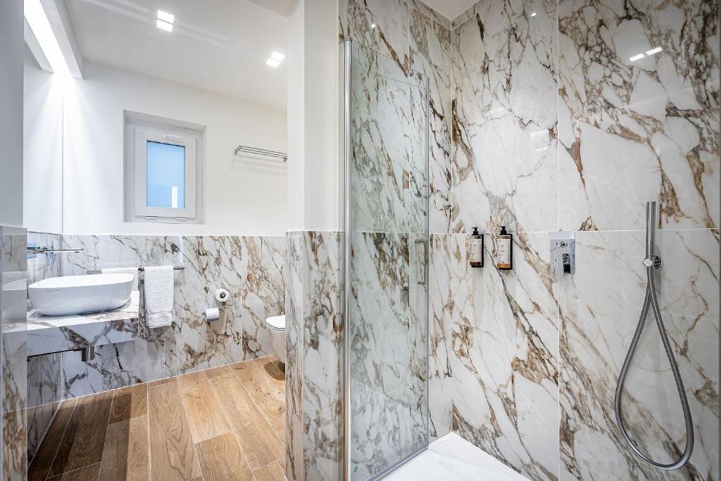 Hotel Ungherese Small Luxury Hotel - Resim 39