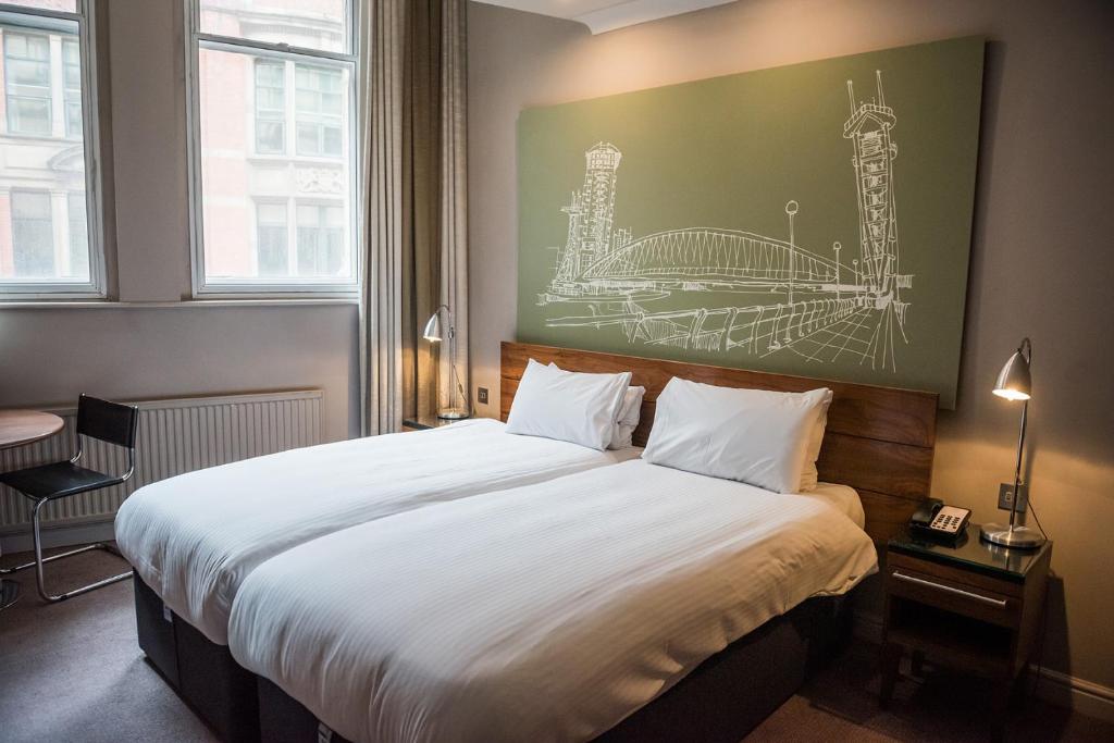 The Townhouse Manchester - Standard Twin Room