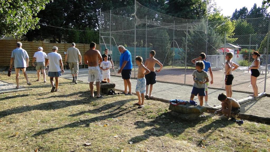 Hosté ubytování Camping l'Olivier Junas