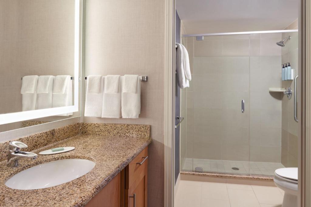 Residence Inn by Marriott Calgary Airport - Resim 27