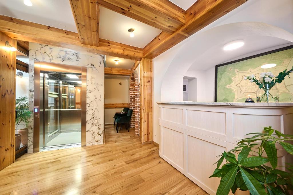TV a/nebo společenská místnost v ubytování Hotel Kadoor