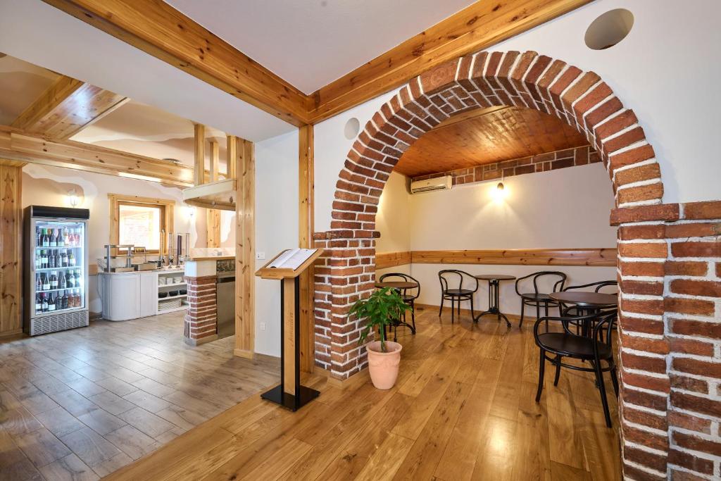 Kuchyň nebo kuchyňský kout v ubytování Hotel Kadoor