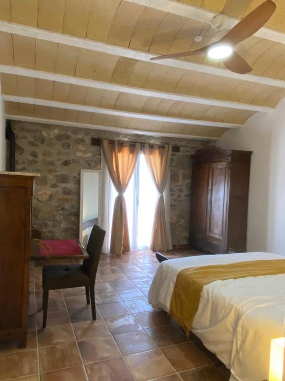 La Cueva de Miravet - villa de lujo en la cima de la montaña con vistas al mar - Chambre Double De Luxe Avec Balcon Et Vue En Mer
