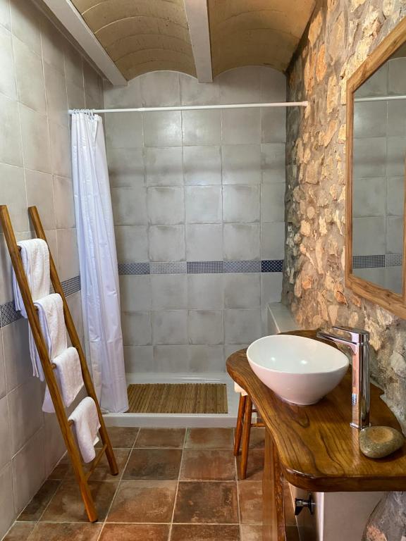 La Cueva de Miravet - villa de lujo en la cima de la montaña con vistas al mar - Luxe Tweepersoonskamer